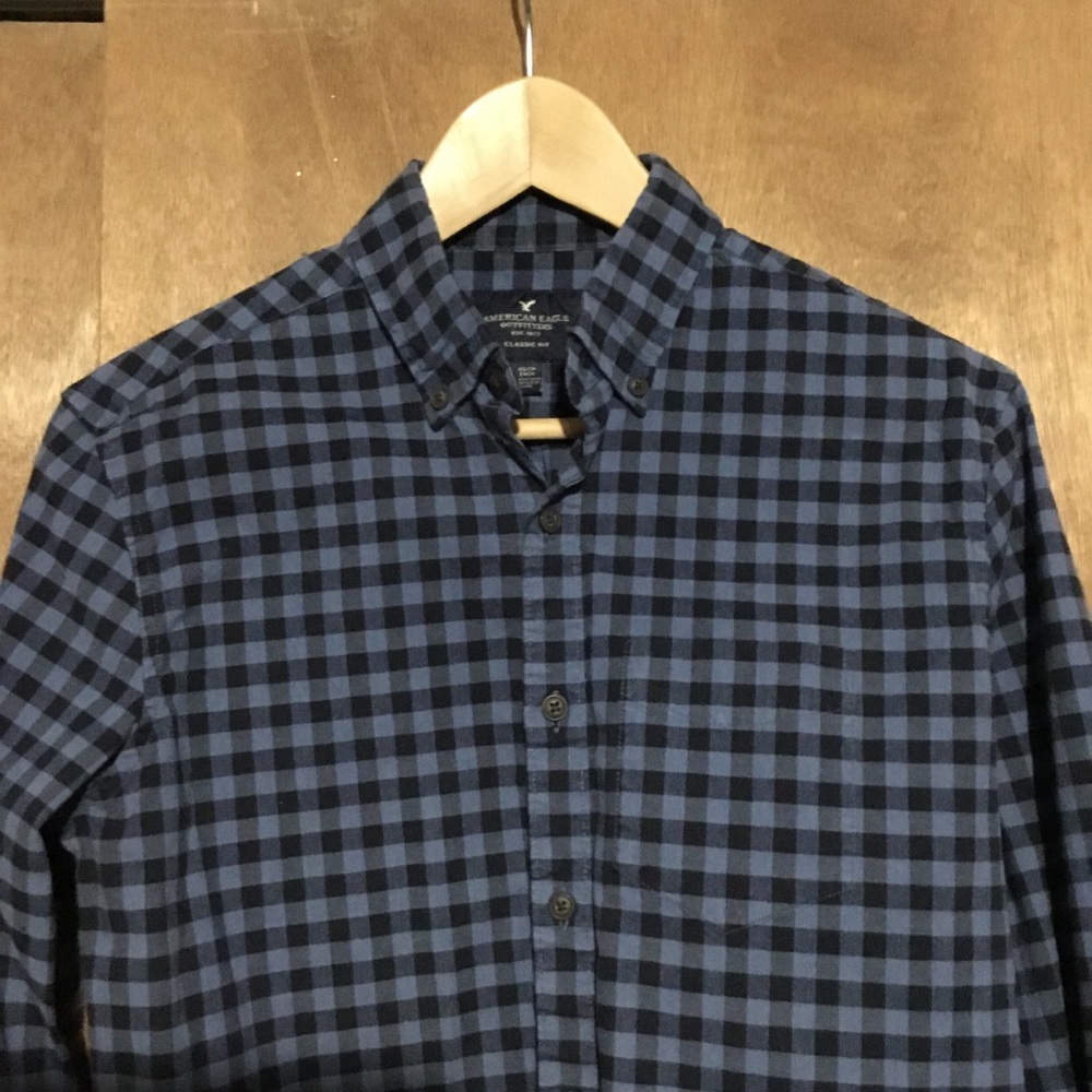 Men’s American Eagle Button Down